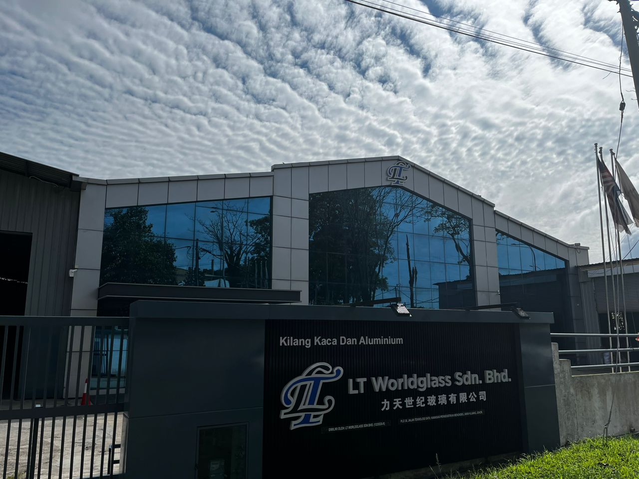 LT WORLDGLASS SDN. BHD.